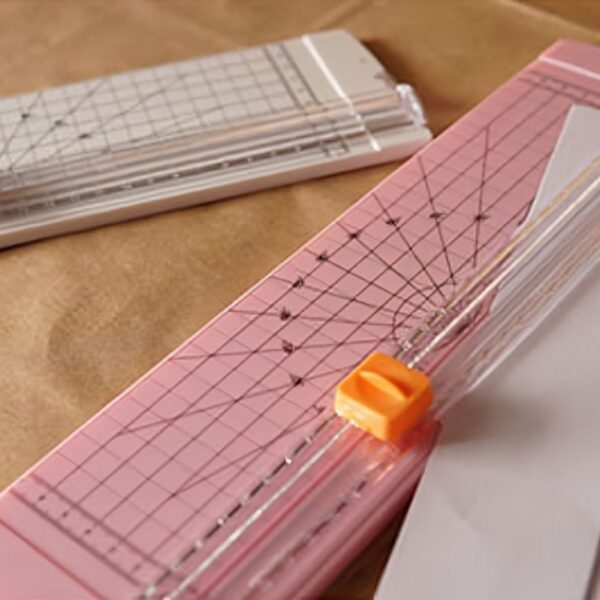 ليترز الكويت قطّاعة ورق بمقاس a4